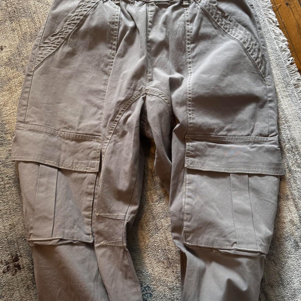 Women’s Zara Gray Cargo Pants